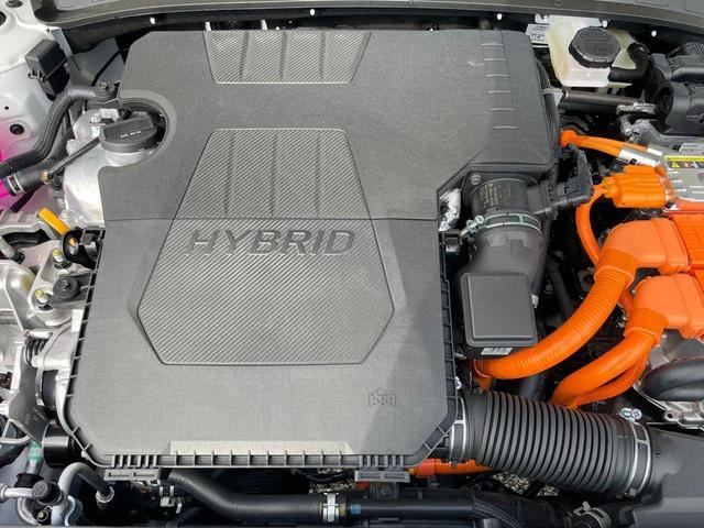 Photo of 2025 White Hyundai ELANTRA HEV