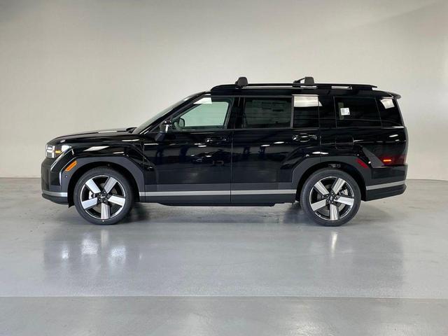 Photo of 2025 Phantom Black Hyundai SANTA FE HEV