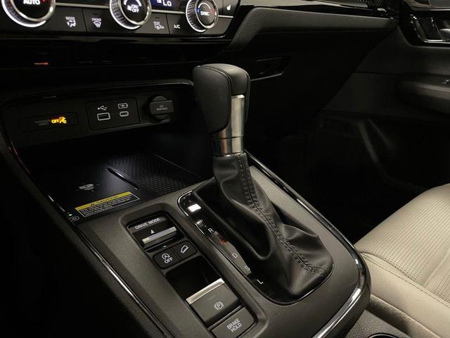 Photo of 2023 Silver Honda CR-V