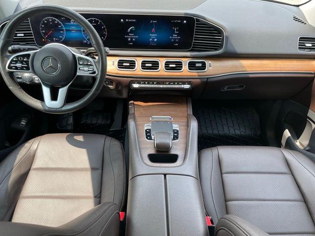 Photo of 2020 Black Mercedes-Benz GLE 350