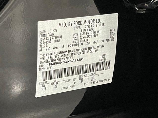 Photo of 2022 Black Metallic Ford Explorer
