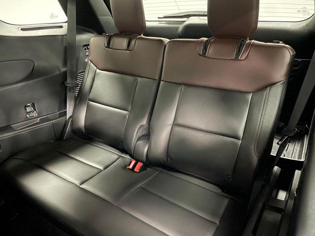 Photo of 2022 Black Metallic Ford Explorer