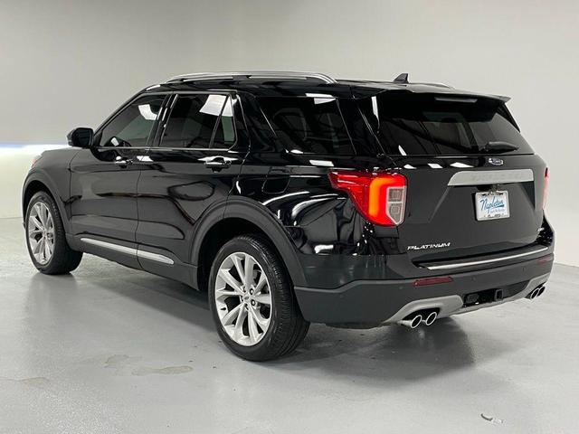Photo of 2022 Black Metallic Ford Explorer