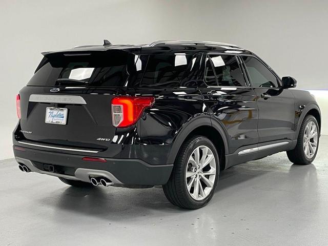Photo of 2022 Black Metallic Ford Explorer