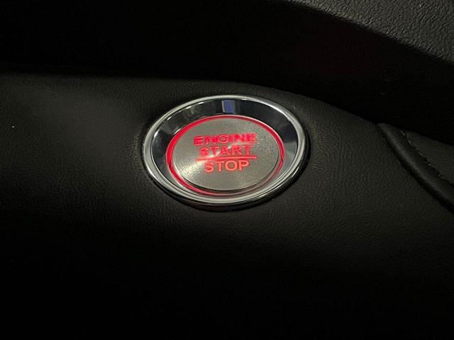 Photo of 2021 Black Acura RDX