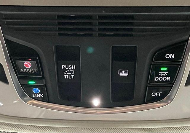 Photo of 2021 Black Acura RDX