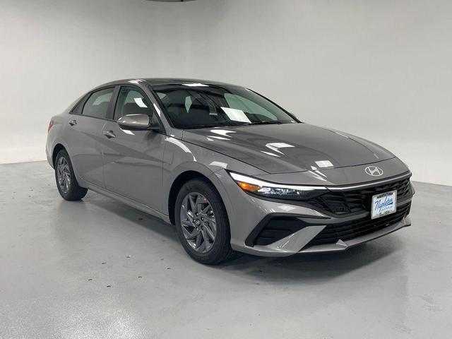 Photo of 2025 Metal Hyundai ELANTRA HEV
