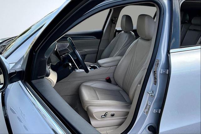 Photo of 2023 Bianco Astro Metallic Maserati Grecale