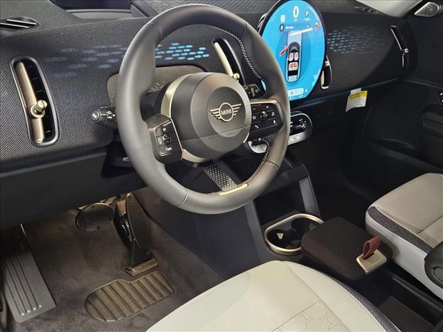 Photo of 2025 Melting Silver III Metallic MINI Countryman