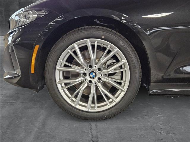 Photo of 2024 Black Sapphire Metallic BMW 330