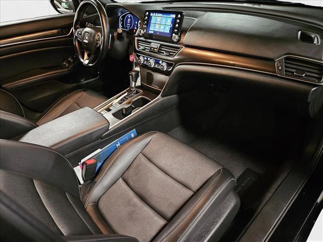 Photo of 2022 Crystal Black Pearl Honda Accord