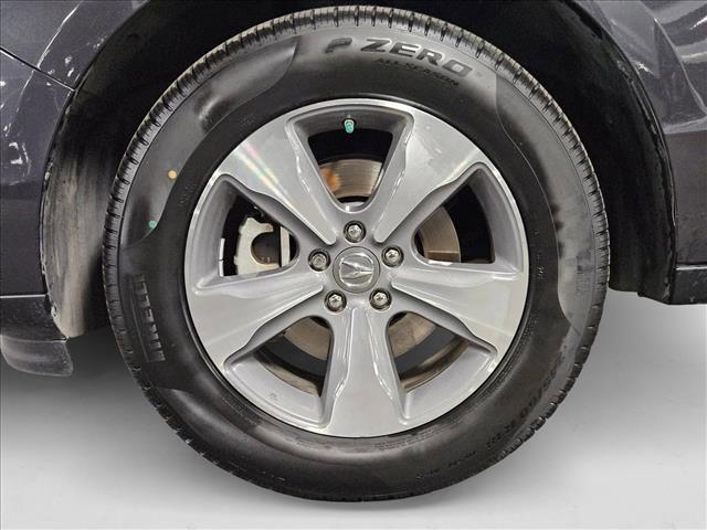 Photo of 2016 Graphite Luster Metallic Acura MDX