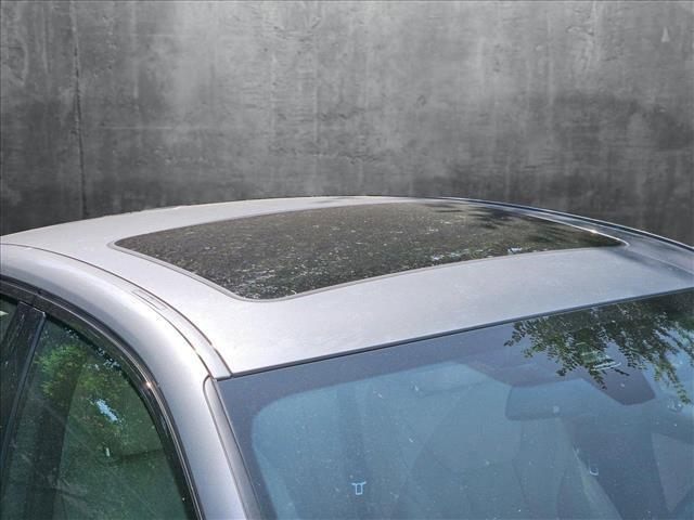Photo of 2023 Skyscraper Grey Metallic BMW 330
