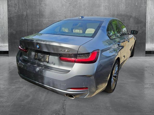 Photo of 2023 Skyscraper Grey Metallic BMW 330