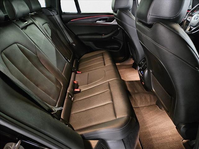 Photo of 2024 Black Sapphire Metallic BMW X3