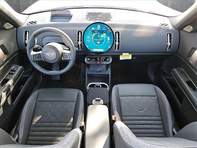 Photo of 2025 Chili Red II MINI Countryman