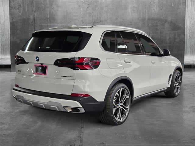 Photo of 2026 Alpine White BMW X5 PHEV