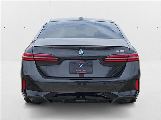 Photo of 2026 Dark Graphite Metallic BMW 530
