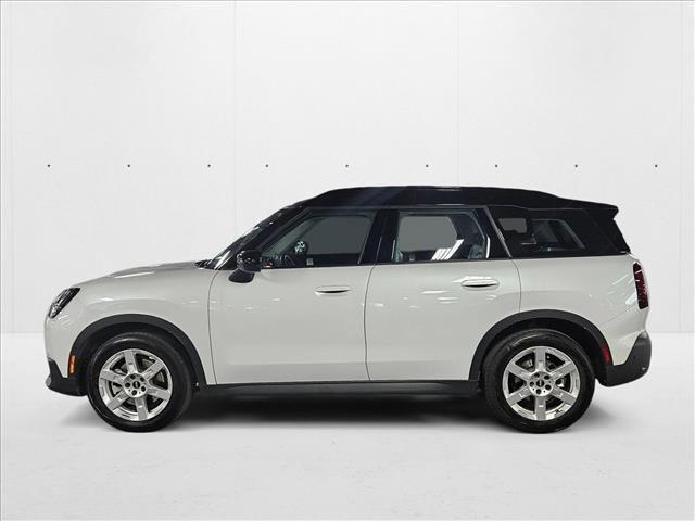 Photo of 2025 Nanuq White Metallic MINI Countryman