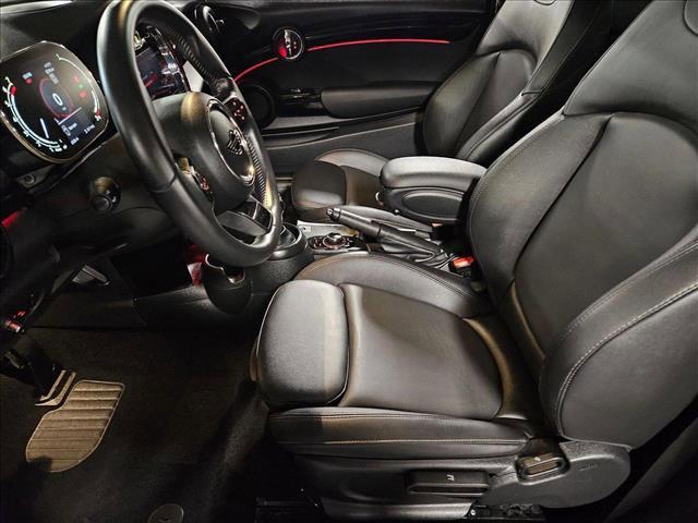 Photo of 2023 Melting Silver III Metallic MINI Hardtop
