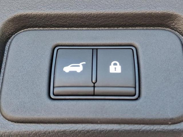 Photo of 2023 Boulder Gray Pearl Nissan Rogue