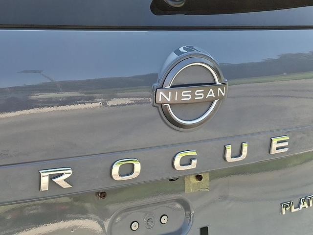 Photo of 2023 Boulder Gray Pearl Nissan Rogue