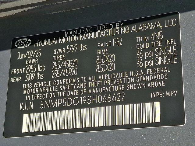 Photo of 2025 Gray Hyundai SANTA FE HEV