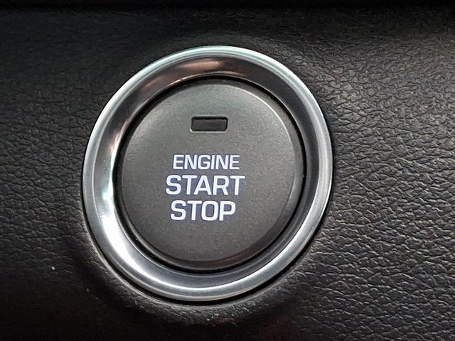 Photo of 2022 Amazon Gray Hyundai IONIQ Hybrid