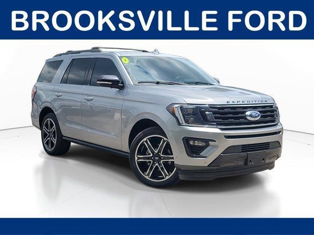 Photo of 2020 Iconic Silver Metallic Ford Expedition