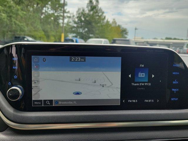 Photo of 2023 White Hyundai SONATA