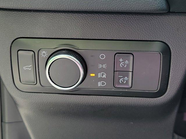 Photo of 2024 Iconic Silver Metallic Ford Escape