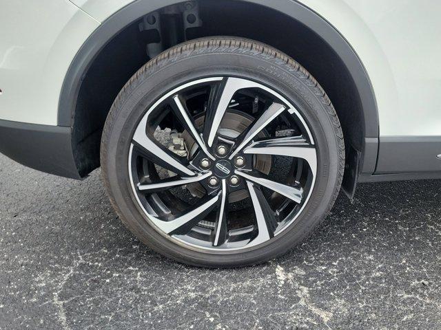 Photo of 2023 Pristine White Lincoln Corsair