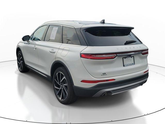 Photo of 2023 Pristine White Lincoln Corsair