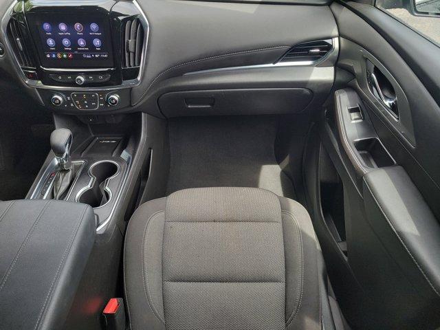 Photo of 2023 Mosaic Black Metallic Chevrolet Traverse