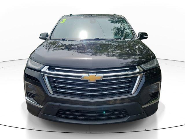 Photo of 2023 Mosaic Black Metallic Chevrolet Traverse