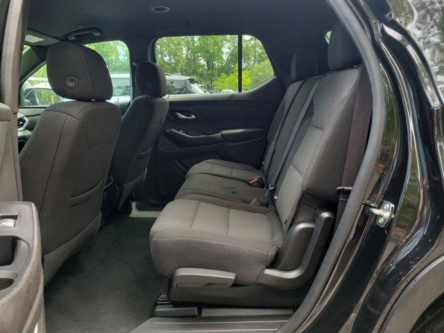 Photo of 2023 Mosaic Black Metallic Chevrolet Traverse