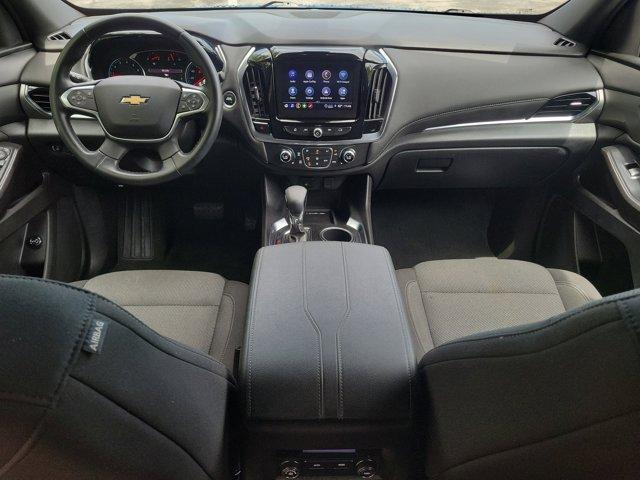 Photo of 2023 Mosaic Black Metallic Chevrolet Traverse
