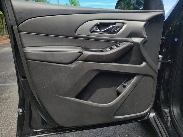 Photo of 2023 Mosaic Black Metallic Chevrolet Traverse