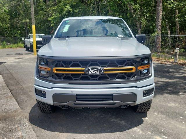 Photo of 2025 White Ford F-350