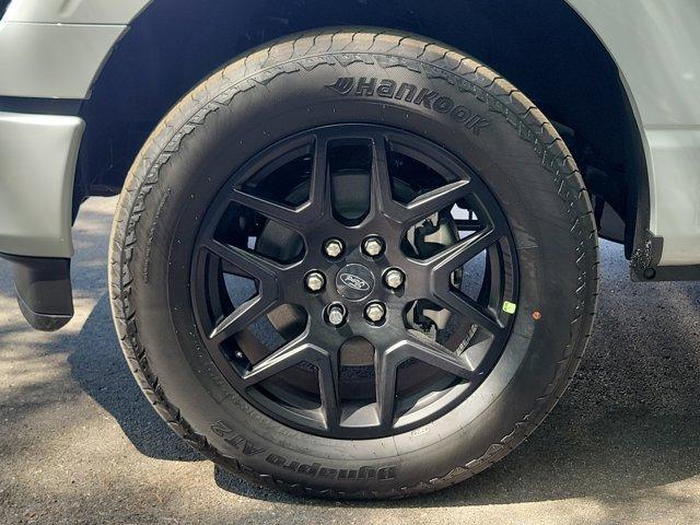 Photo of 2025 White Metallic Ford F-150