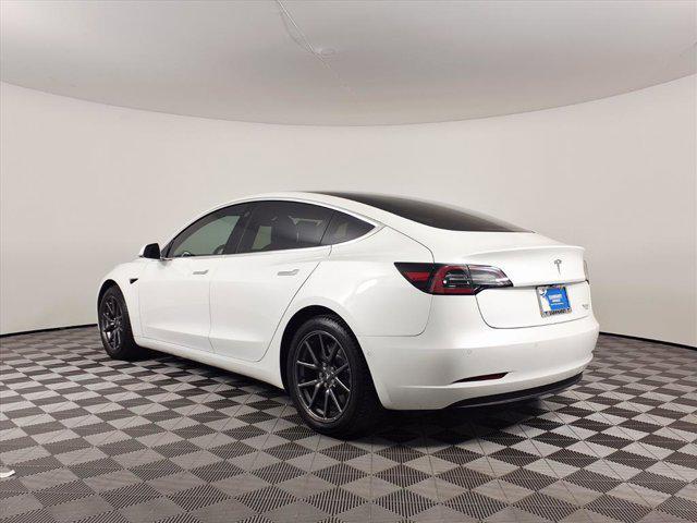Photo of 2018 Pearl White Tesla Model 3