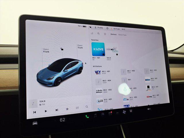 Photo of 2018 Pearl White Tesla Model 3