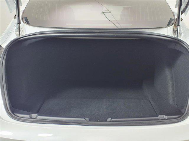 Photo of 2018 Pearl White Tesla Model 3