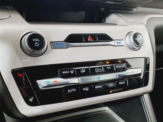 Photo of 2023 Blue Ford Explorer