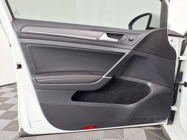 Photo of 2020 Pure White Volkswagen Golf GTI