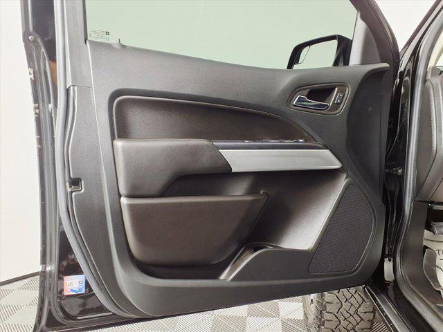 Photo of 2022 Black Chevrolet Colorado