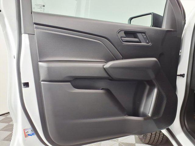 Photo of 2025 Summit White Chevrolet Colorado