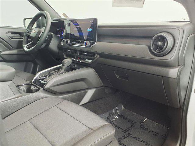 Photo of 2025 Summit White Chevrolet Colorado