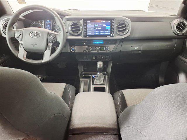 Photo of 2021 Super White Toyota Tacoma
