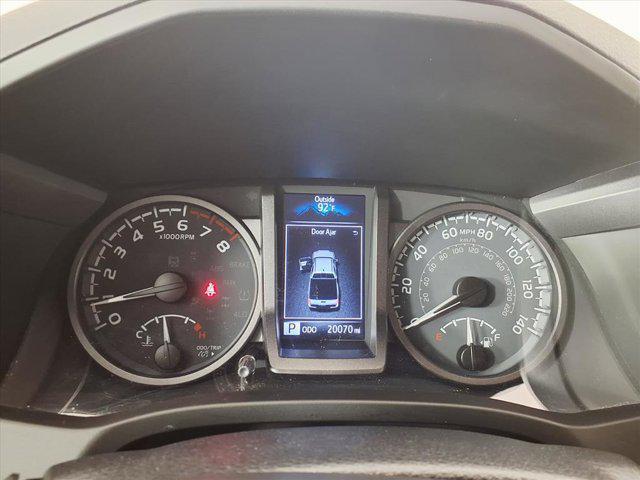 Photo of 2021 Super White Toyota Tacoma